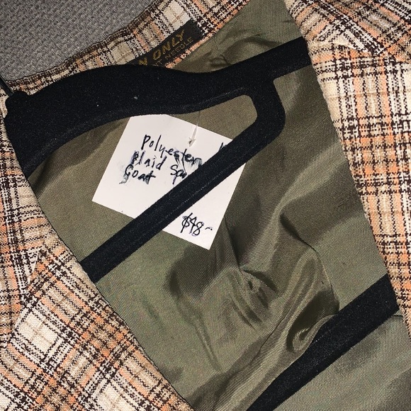 Coat - Picture 5 of 5